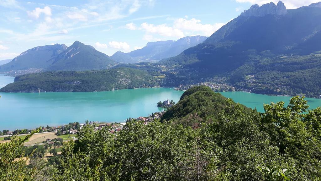 B&B Le Sourire Du Lac Sévrier Buitenkant foto