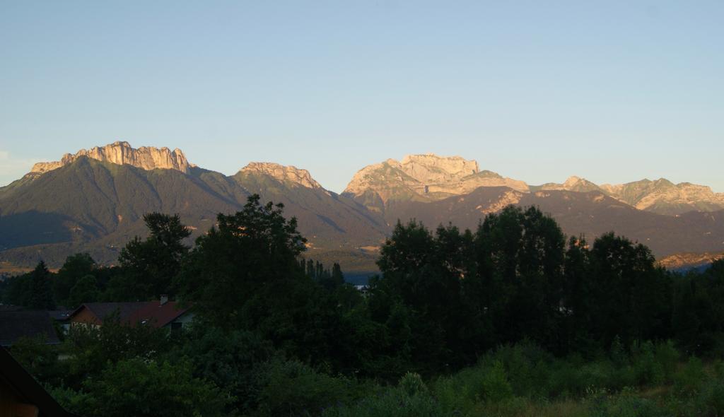 B&B Le Sourire Du Lac Sévrier Buitenkant foto